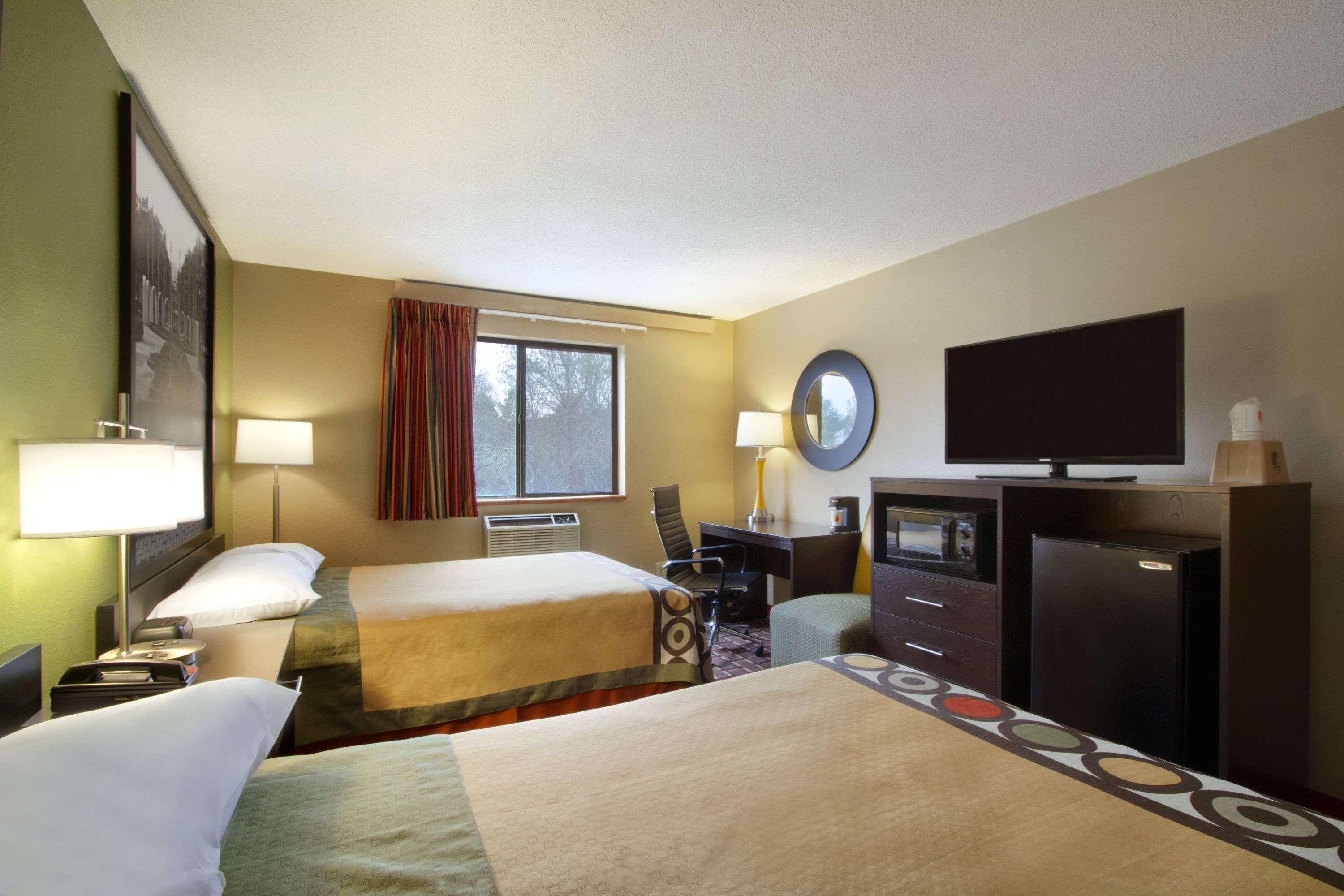 Super 8 By Wyndham Homewood Birmingham Area Екстериор снимка