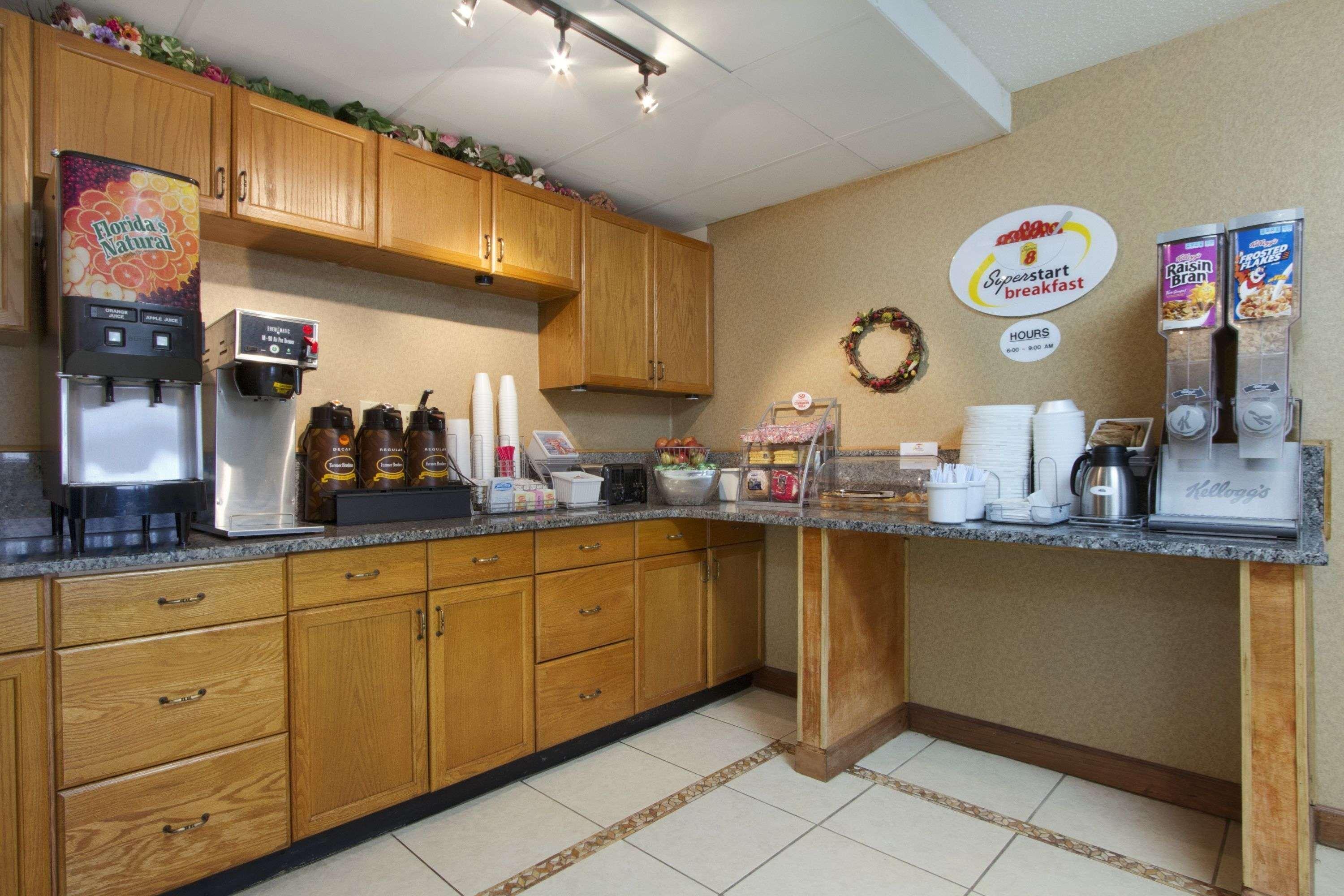 Super 8 By Wyndham Homewood Birmingham Area Екстериор снимка