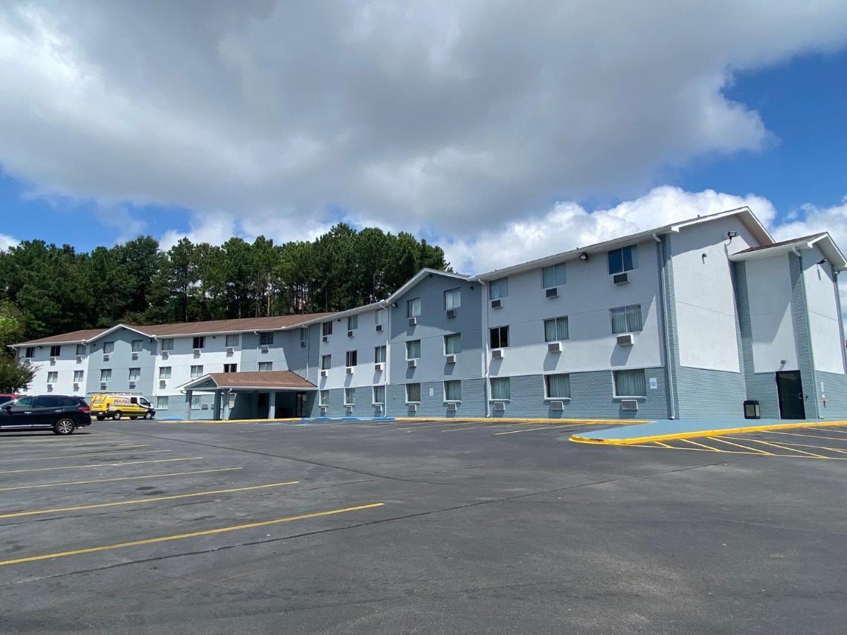 Super 8 By Wyndham Homewood Birmingham Area Екстериор снимка